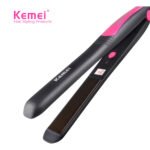 ⁦مكواة فرد الشعر Kemei KM-328 +باور بانك السحري+شانيل كوكو بودي سبلاش 250 مل+ساعة تاتش دائرية ذهبي⁩ - الصورة ⁦4⁩