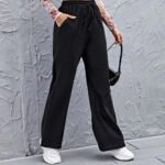 ⁦عرض قطعتين سويت بانتس وايد ليج ( أسود و رمادي )⁩ - الصورة ⁦2⁩