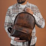 شنطة باك جلد بنى - الصورة 3