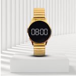 ⁦مكواة فرد الشعر Kemei KM-328 +باور بانك السحري+شانيل كوكو بودي سبلاش 250 مل+ساعة تاتش دائرية ذهبي⁩ - الصورة ⁦5⁩