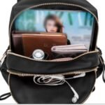 شنطة ضهر حريمي وتر بروف اسود - الصورة 4